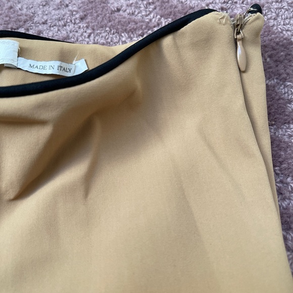 PRADA BEIGE PULL UP STRETCH PANTS - Picture 3 of 3